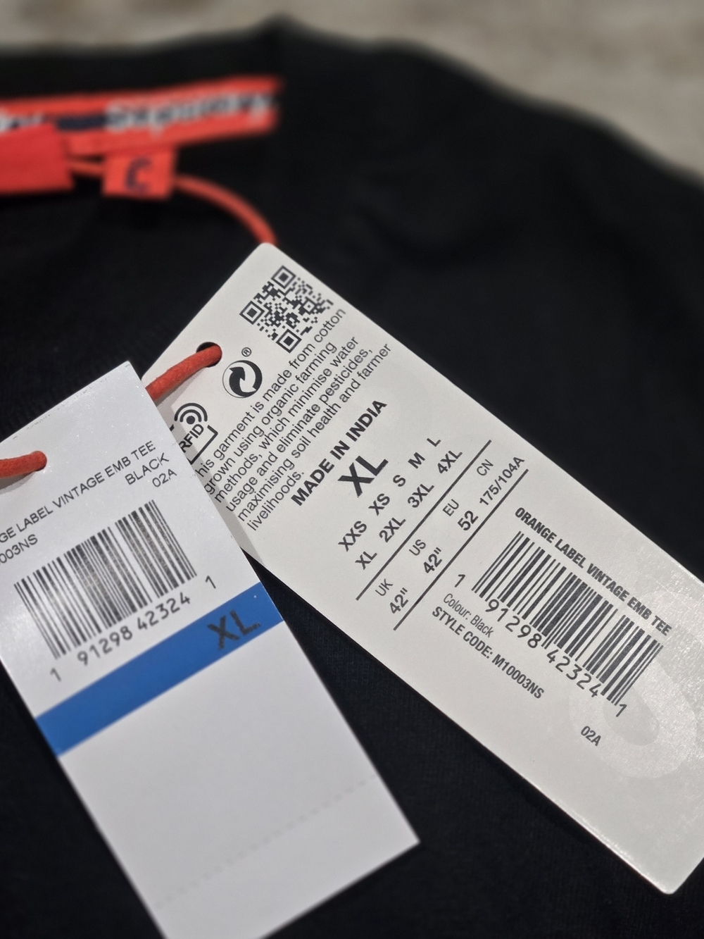 Superdry Men’s Black Logo Crew Neck T-Shirt - Picture 10 of 10